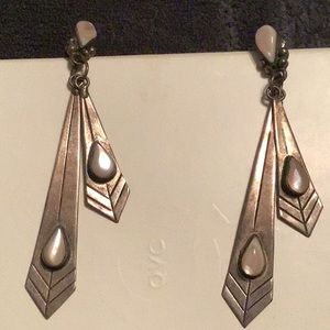 VINTAGE STERLING SILVER MOP EARRINGS